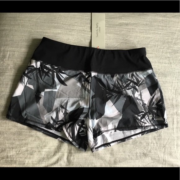 sweaty betty time trial run shorts